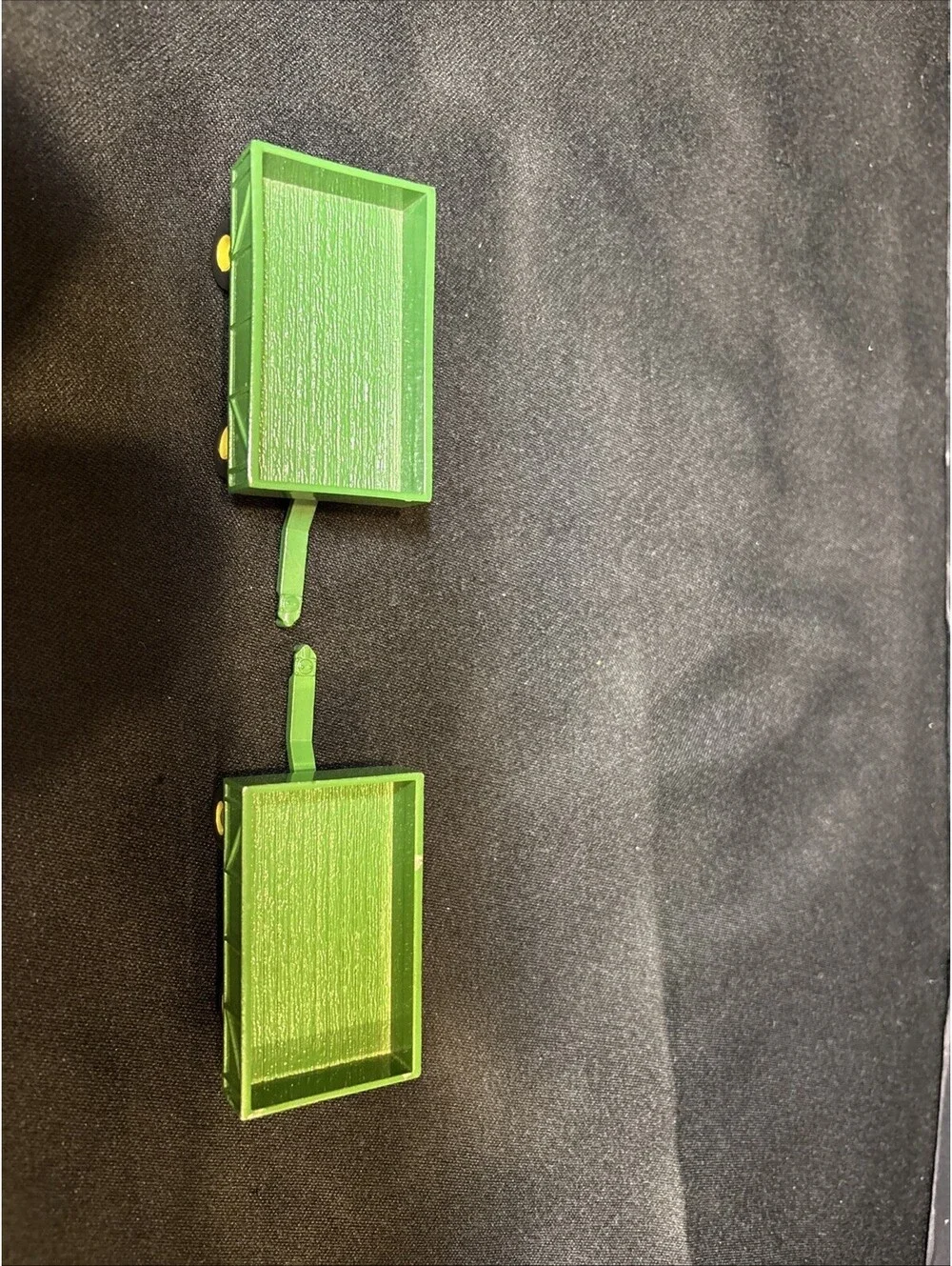 Set of 2 Vintage Ertl 1/64 John Deere Die-cast Trailers 0599D Great Condition